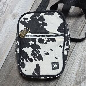 Thread | Crossbody Convertable Bag "Eastwood" Cow Print